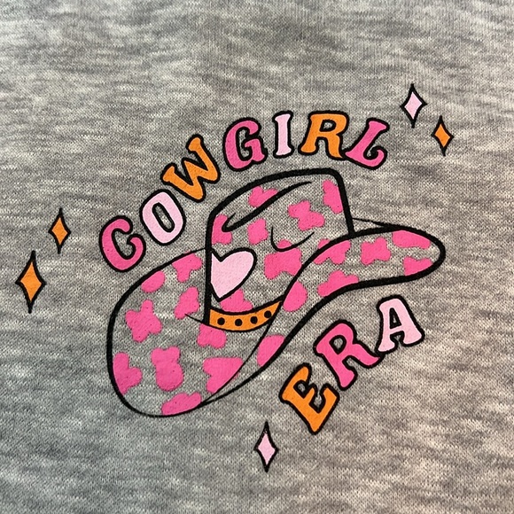 Cowgirl Era Sweatshirt Gray Pullover Western Cowboy Hat Groovy Like New Top - Picture 2 of 6